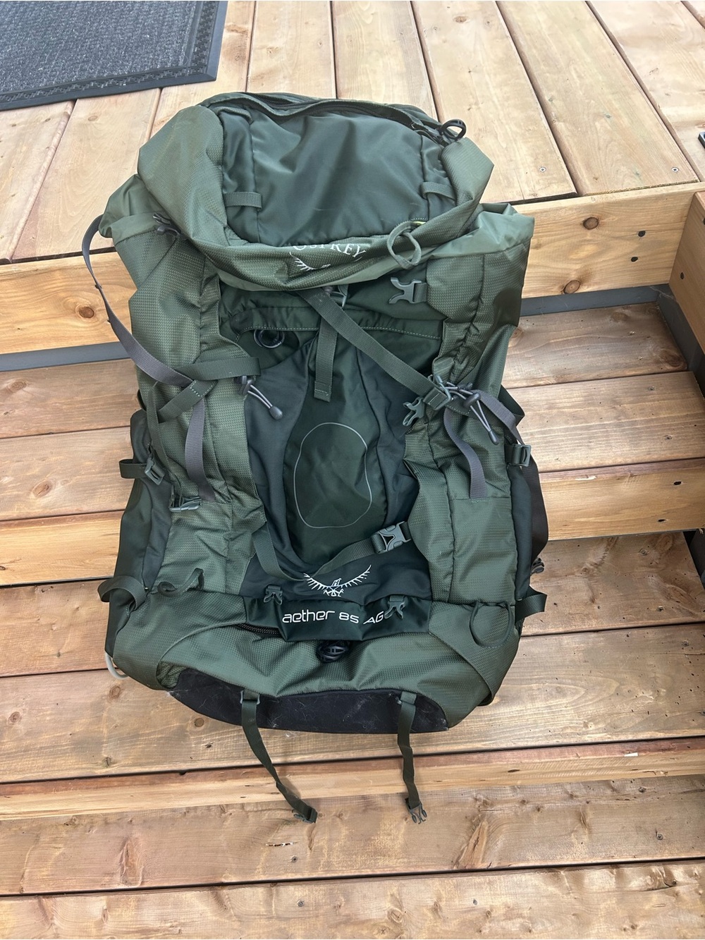 OSPREY Olive Green Men's Aether-Style Backpack